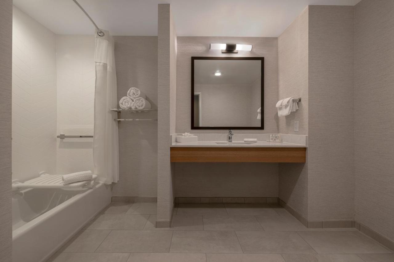 Fairfield By Marriott Inn & Suites Denver Airport At Gateway Park Exterior photo